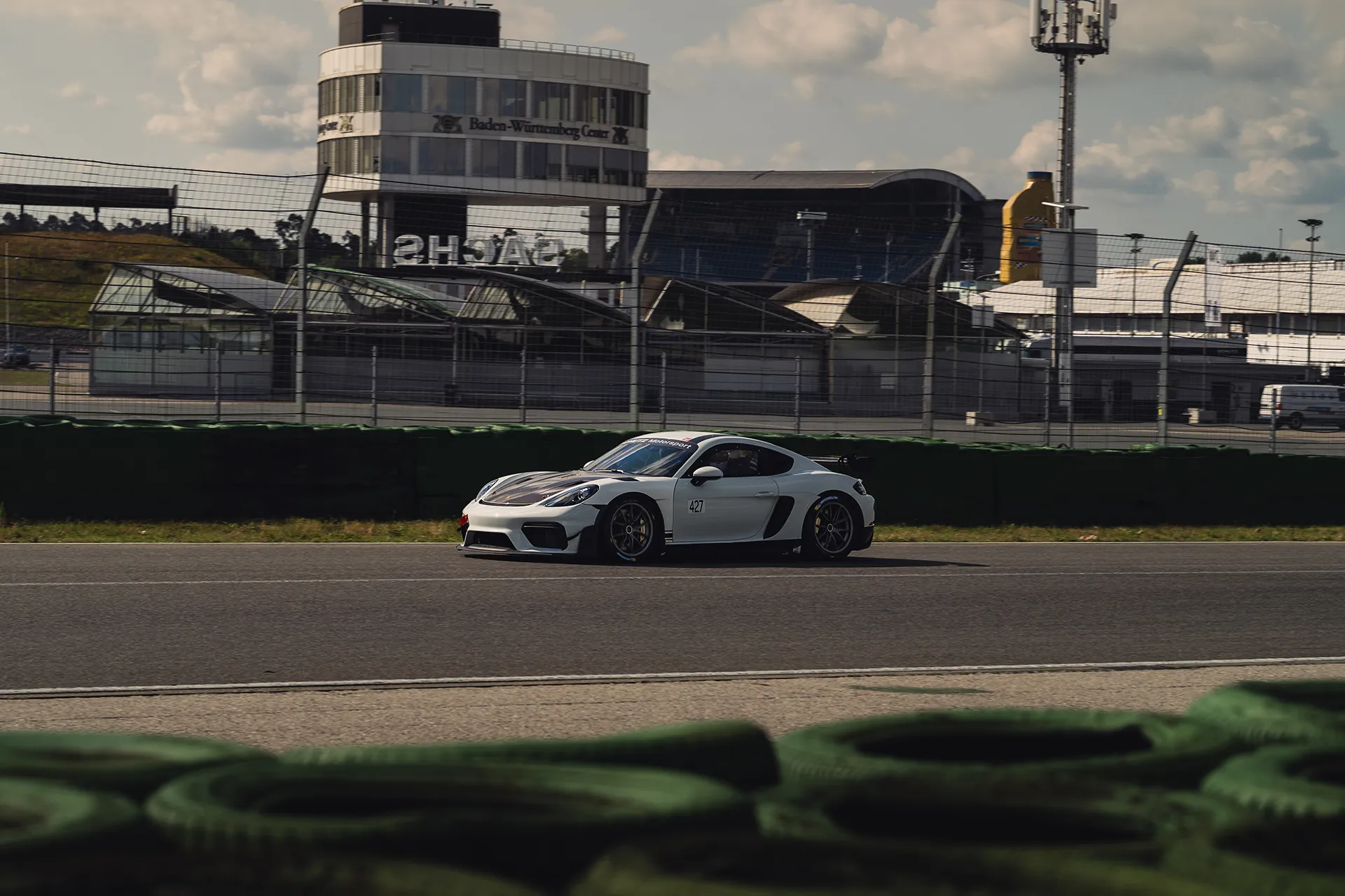 Nr 427 — Motorsport photography, Dans Trackday, image 1